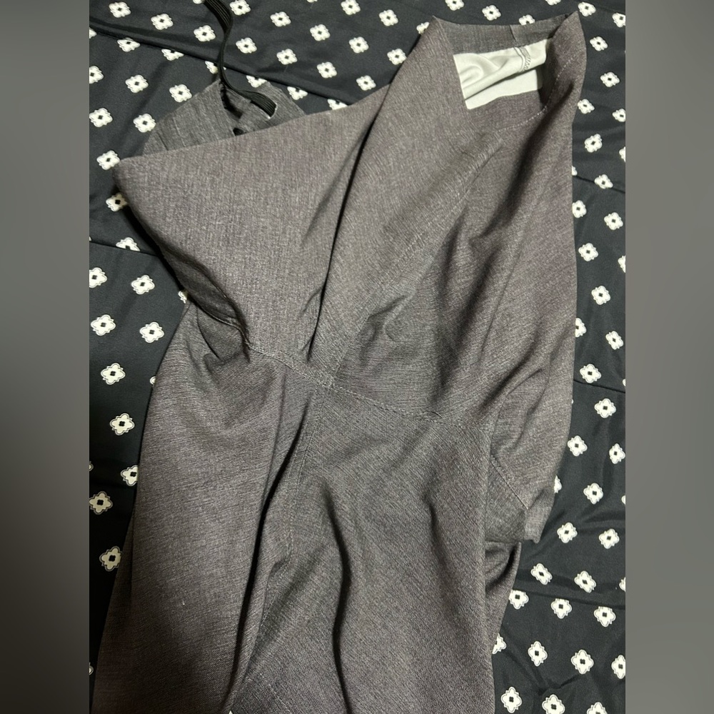 Used Men’s CSG (Champs Sports Gear) dark charcoal grey/ black shorts - size 38 - Picture 12 of 16